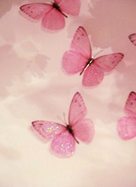 Aesthetic Pink, Beauty Fashion, We Heart It, Butterflies, Fashion Photography, Sparkle, Wallpapers, Tumblr, Photography