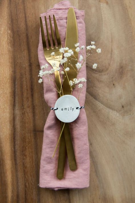 Simple Wedding Decor, Place Setting Wedding, Wedding Place Names, Simple Wedding Decorations, Scandi Boho, Wedding Flower Decorations, Bridesmaids Personalized, Wedding Table Settings, Double Up