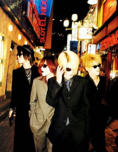 Due Le Quartz, Kei Visual, Dir En Grey, Japanese Rock, Aesthetic Japan, Sketch Inspiration, Janis Joplin, Cool Poses, Last Fm