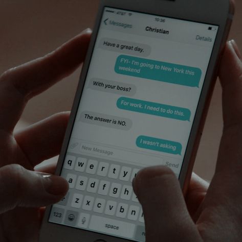 Phone Message Aesthetic, Phone Notification Aesthetic, California High School, Brian Maps, Aesthetic California, Blurred Lines, Phone Aesthetic, Phone Inspiration, Phone Messages