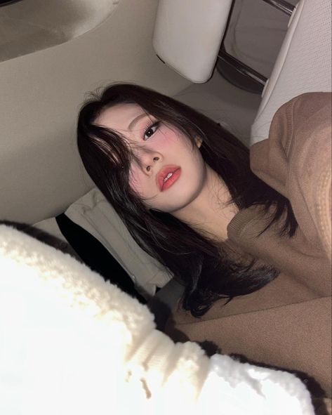 Chaeyoung Instagram Update, Chaeyoung Instagram, Fromis 9 Chaeyoung, Chaeyoung Fromis 9, Fromis 9 Icons, Lee Seo Yeon, Love Korean, Perfect People, Girl Talk