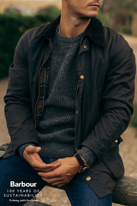 Rugged Masculine Style, Waxed Jacket Men, Barbour Men Outfit, Mens Heritage Style, Hunting Outfit For Men, Outdoor Outfit Men, British Mens Fashion, Classic British Style Men, Rugged Mens Fashion