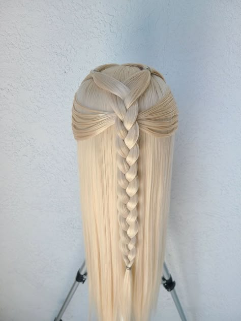 Khaleesi Inspired Hair, House Of Dragon Braids, Rhaenyra Wig, Rhaenyra Targaryen Braids, House Of The Dragon Hairstyles Tutorial, House Of Dragon Hairstyles, Rhaenyra Hairstyles, Rhaenyra Targaryen Hairstyle, House Of The Dragon Hairstyles