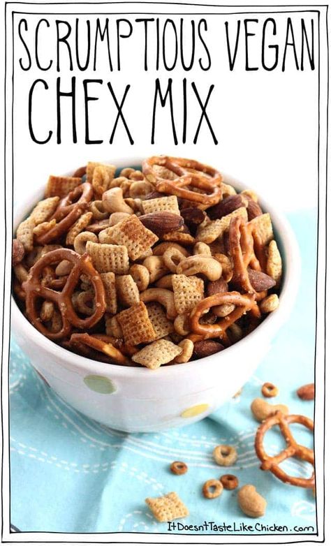 Vegan Chex Mix, Savory Sandwiches, Chex Mix Recipes Original, Original Chex, Dips Appetizers, Puppy Chow Chex Mix Recipe, Chex Mix Puppy Chow, Vegan Lunch Box, Easy Vegan Lunch