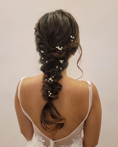 Susan Liew • Makeup Artist on Instagram: "Lovely mermaid hairdo for Delcia's pre-wedding shoot!" Mermaid Hairdo, Pre Wedding Beauty Routine, Pre Wedding Shoot, Artist On Instagram, Wedding Shoot, Pre Wedding, Makeup Artist, Mermaid, Dreadlocks