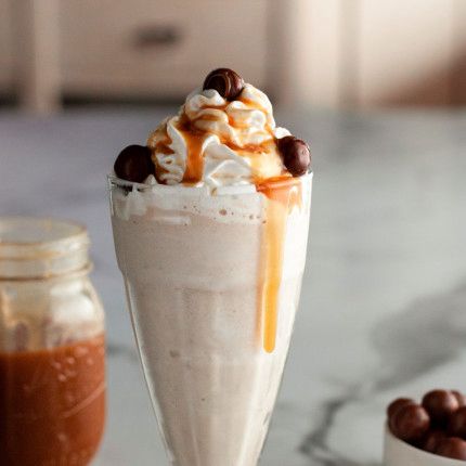 Boozy Blended Root Beer Float by Ree Drummond Boozy Root Beer Float, Boozy Floats, Root Beer Float Recipe, Food Network Recipes Pioneer Woman, Root Beer Floats, Ree Drummond Recipes, Malted Milk Balls, Float Recipes, Pioneer Woman Ree Drummond