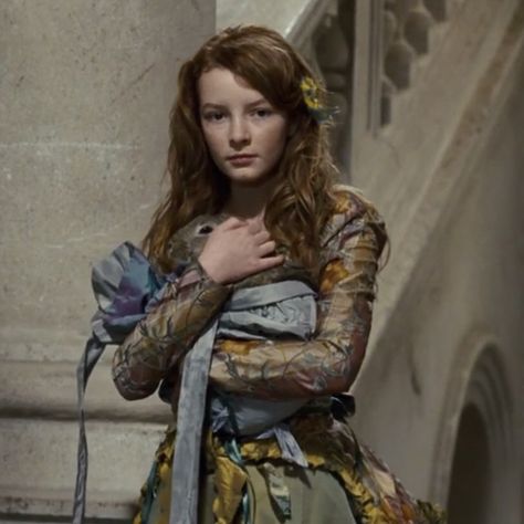 Secret Of Moonacre, The Secret Of Moonacre, Dakota Blue Richards, Period Movies, Concept Clothing, Screen Caps, Sansa Stark, A Song Of Ice And Fire, Period Dramas