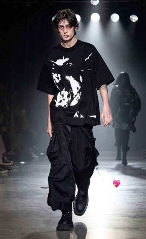 Big Pant, Techno Outfit, Fashion Show Runway, Fire Fits, Stylish Mens Outfits, Men Fits, Mens Streetwear, Outfits Casuales, Look Fashion