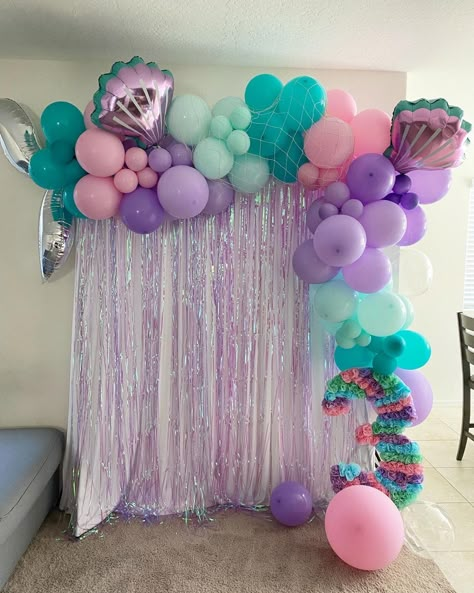 Ariel Birthday Decorations, Ariel Pool Birthday Party, Simple Mermaid Birthday Decorations, Let’s Shellebrate Birthday, Mermaid Bday Party Ideas, Diy Mermaid Backdrop, Simple Mermaid Party, Mermaid Backdrop Ideas, Ariel Birthday Party Cake