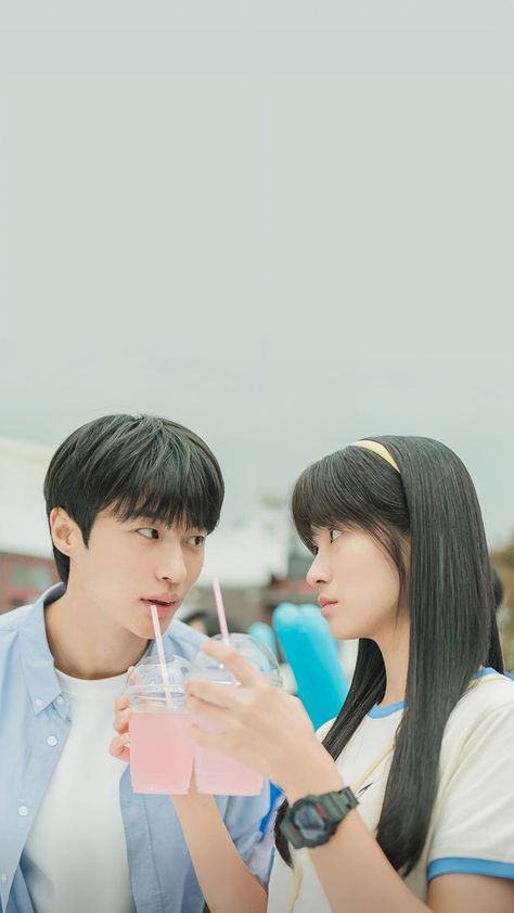 Sun Jae, Korean Couple Photoshoot, Lovely Runner, Instagram Profile Picture Ideas, Drama Songs, Asian Film, Korean Drama Songs, Whatsapp Wallpaper, Korean Drama Best