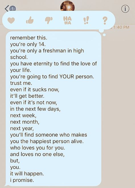 High School Relationship Advice, Highschool Crush Aesthetic, Freshman And Junior Dating, Freshman And Senior Dating, Teen Couple Goals High Schools, How To Get A Bf In Highschool, High School Couple Goals, High School Relationship Aesthetic, How To Get A Boyfriend In Highschool