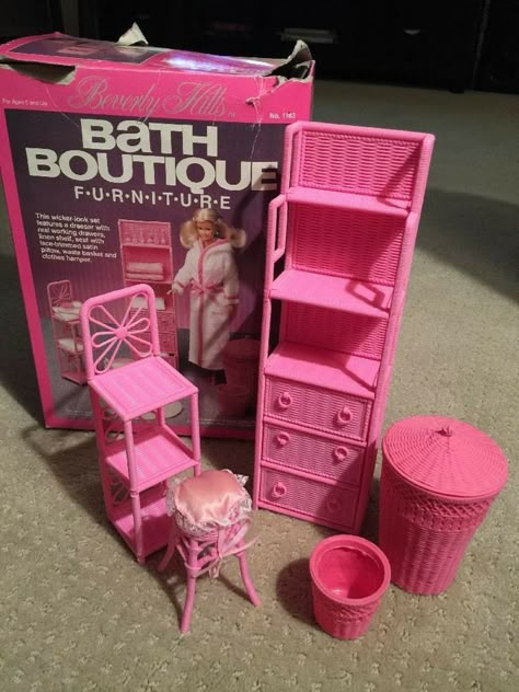 Vintage Barbie Furniture, Barbie Doll Bathroom, Dreamhouse Barbie, Boutique Bathroom, Barbie Bathroom, Barbie Playsets, Barbie Doll Set, Barbie Sets, Doll Furniture Diy