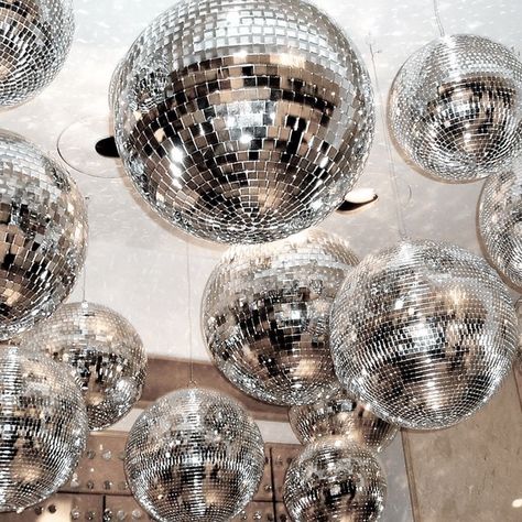 Aesthetic Ceiling, Disco Ball Aesthetic, Disco Mirror, Mirror Ceiling, Ball Aesthetic, Get Funky, Mirror Ball, Disco Balls, Best Dance