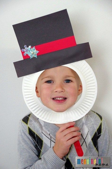 10 Fun and Easy Snowman Crafts - Re-Fabbed Paper Plate Masks, Winter Crafts For Toddlers, Easy Winter Crafts, Diy Schneemann, Winter Crafts Preschool, Christmas Crafts For Kids To Make, Christmas Craft Projects, Christmas Activities For Kids