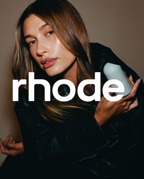 Hailey Rhode Baldwin Bieber on Instagram: "Our @rhode Peptide Glazing Fluid and Barrier Restore Cream are back on Tuesday 10/11 at 8am pst ☁️just in time for fall 🫶🏼 get yours -> rhodeskin.com 🤍" Hailey Bieber Fashion, Bieber Hailey, Hailey Rhode Baldwin, Rhode Skin, Hailey Bieber Style, Hailey Baldwin, Hailey Bieber, Gigi Hadid, Skin Care Essentials