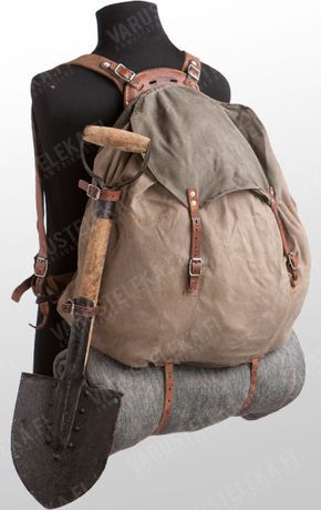 Antique Bergans steel frame pack in canvas and leather External Frame Backpack, Design Perspective, Bushcraft Kit, The Old Ways, Bushcraft Gear, Old Ways, Camping Survival, New Journey, Survival Gear