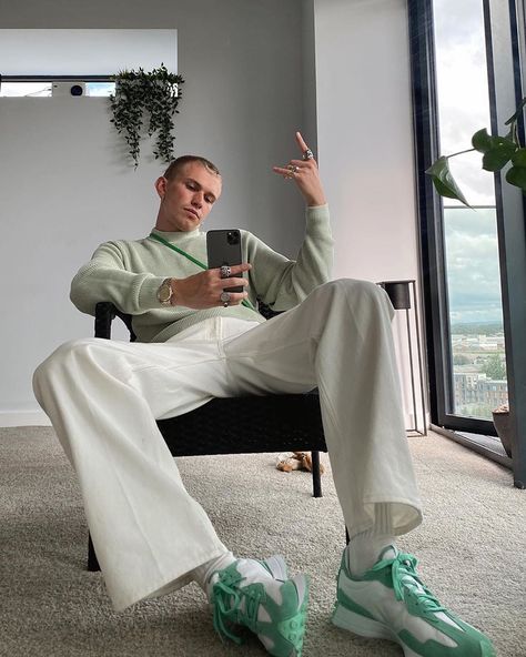 MORE THAN FASHION on Instagram: “Now this is a mint ‘fit 📸 @josefmichael_ (he/him) 🔎 New Balance 1-800-SUMMER 327 (1762633)” New Balance 327 Outfit Men, 327 Outfit, New Balance 327 Outfit, Asos Men, New Balance 327, Outfit Grid, Bank Holiday Weekend, Holiday Weekend, Style Minimalist