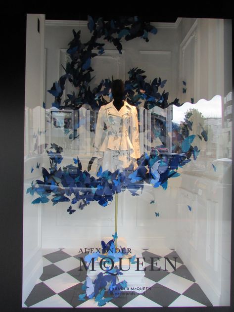 Anthropologie Store, Paper Installation, Store Window Displays, Window Display Design, Retail Windows, Store Windows, Jewelry Cabinet, Social Butterfly, Display Design