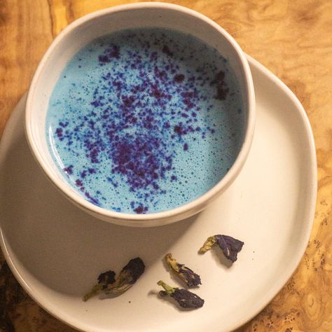 Blue Moon Milk Blue Moon Milk, Apple Cider Doughnut Recipe, Moon Milk Recipe, Moon Milk, Butterfly Pea Flower Tea, Blue Spirulina, Turmeric Latte, Ayurvedic Remedies, Butterfly Pea Flower