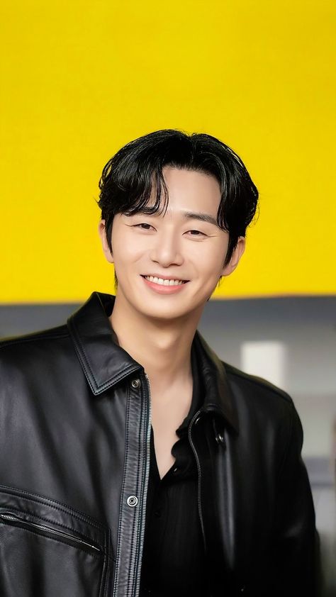 Park Seo Joon Hwarang, Two Block Haircut, Asian Men's Hairstyles, Joon Park, Korean Male Actors, Korean Drama Stars, Park Seo Jun, Park Seo Joon, Park Min Young