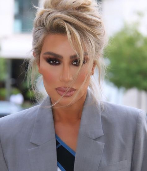 Maya Diab, North Node, Arab Beauty, Hair Cut, Makeup Inspo, Hair Cuts, Makeup, Hair, Beauty