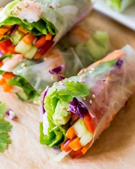 Beach Lunch Ideas, Healthy Chinese Recipes, Peanut Dipping Sauce, Low Calorie Lunches, Beach Snacks, Healthy Chinese, Peanut Dipping Sauces, Dipping Sauces Recipes, Beach Meals