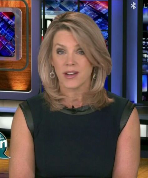 Deborah Norville Deborah Norville Hair, Deborah Norville, Female News Anchors, Stacked Bobs, Girl Celebrities, Short Bob Hairstyles, Cut And Color, Pretty Hairstyles, Bob Hairstyles