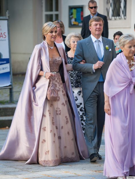 Queen Maxima of the Netherlands, who looked absolutely gorgeous at her brother Juan Zorreguieta's wedding in Vienna Royal Gowns, Kroonprinses Victoria, Regina Maxima, Style Royal, Dutch Royalty, Estilo Real, Queen Máxima Of The Netherlands, Night Dresses, European Royalty