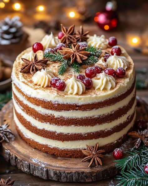 Delicious Spice Cake and Eggnog Buttercream - NorthEast Nosh Recipes Spice Cake Eggnog Buttercream, Spice Cake Birthday Cakes, Beautiful Cake Decorating Ideas, Spice Cake Christmas, Spiced Gingerbread Wreath Cake, Christmas Showstopper Cake, Yule Log Dessert, Holiday Spice Cake, Gingerbread Cake Ideas