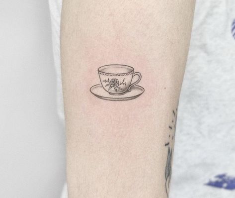 Mini Teacup Tattoo, Small Vintage Tattoo Ideas, Fineline Teacup Tattoo, China Cup Tattoo, Cup And Saucer Tattoo, Matching Tea Cup Tattoo, Tea Cup Tattoo Ideas, Simple Tea Cup Tattoo, Floral Teacup Tattoo