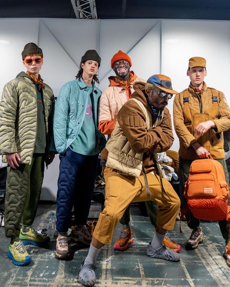 Salehe Bembury sur Instagram : Moncler Genius 2023 - BTS Part 2 📷: @jei_vision @moncler #monclergenius Salehe Bembury Crocs, Crocs Outfit Men, Bembury Crocs, Crocs Outfit, Salehe Bembury, Moncler Genius, Streetwear Inspo, Men Stylish Dress, Guys Clothing Styles