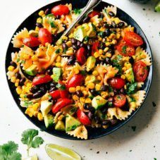 Easy Tex Mex Pasta Salad Tex Mex Pasta Salad, Tex Mex Pasta, New Appetizers, Healthy Green Salads, Appetizers Vegetarian, Greek Tortellini Salad, Mexican Pasta Salad, Cauliflower Potatoes Salad, Tomato Pasta Salad