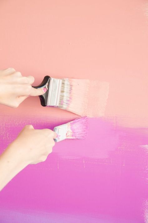 DIY Colorful Ombre Wall - Studio DIY Ombre Wall Paint Diy, Pink Rainbow Room, Ombré Walls, Ombre Wall Paint, Aurora Bedroom, Ombre Bedroom, Caribbean Cottage, Ombre Painted Walls, Rainbow Walls