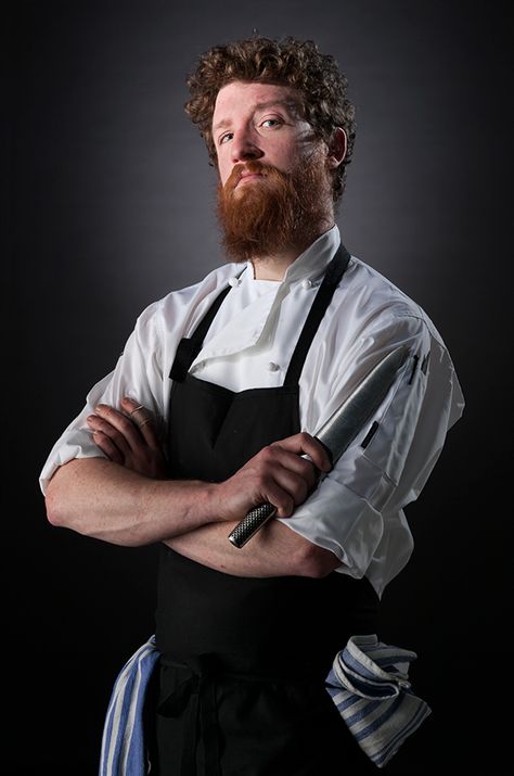 Butcher Photoshoot, Hipster Photoshoot, Chef Photo, Chef Portrait, Chef Pictures, Detective Aesthetic, Dramatic Photos, Environmental Portraits, Photoshoot Studio