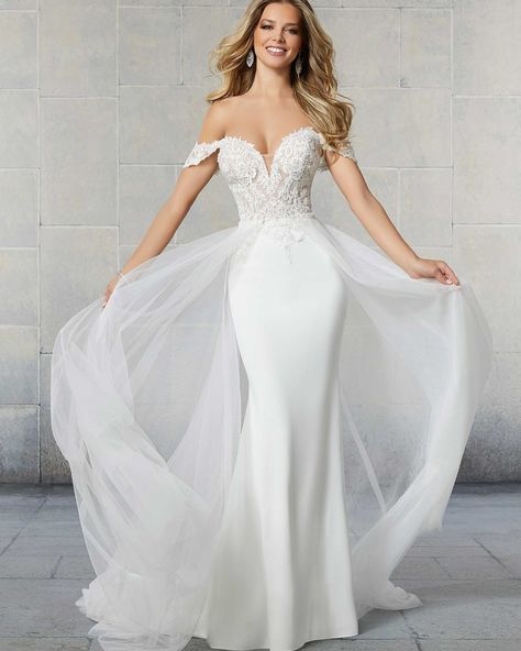 ✨NEW ARRIVAL✨ Morilee 6922 / Scout 16AU OG PRICE $2,209.00 SALE PRICE $990.00 For Wedding Dress, Wedding Dress Trends, Black Wedding Dresses, Best Wedding Dresses, Perfect Wedding Dress, Elegant Wedding Dress, Wedding Dress Shopping, Wedding Dresses Unique, Bridal Wedding Dresses