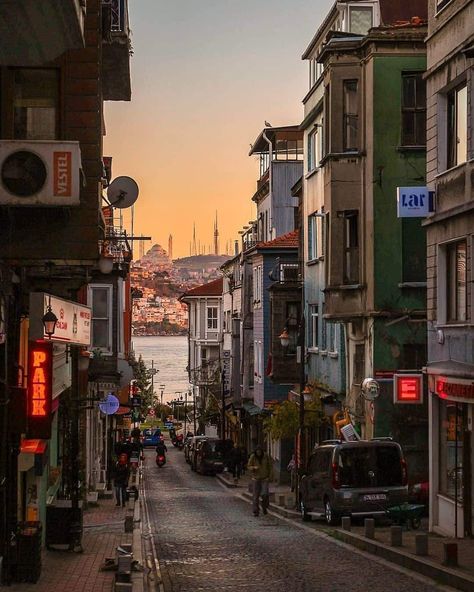 Turkey Places, Filmmaking Inspiration, Istanbul Turkey Photography, Istanbul City, Istanbul Travel, City Lifestyle, Europe Summer, Dream Travel Destinations, Urban Life