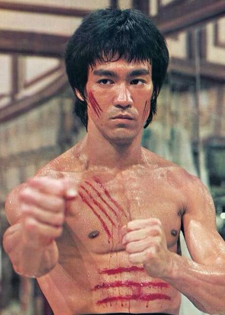 Bruce Lee Pictures, Bruce Lee Art, Bruce Lee Martial Arts, Bruce Lee Quotes, Bruce Lee Photos, Jeet Kune Do, Martial Arts Movies, Brandon Lee, Asian Man