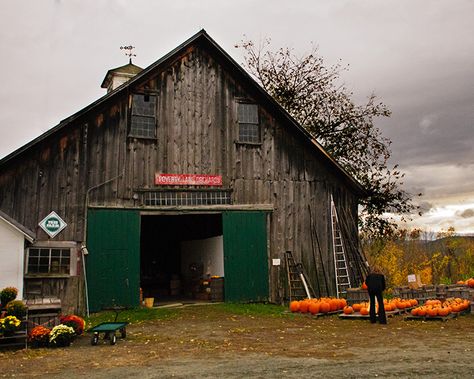 Barn at Poverty Lane Orchards Pumpkins For Sale, Dartmouth College, Best City, Apple Orchard, 10 Reasons, Best Cities, Lebanon, New Hampshire, Hampshire