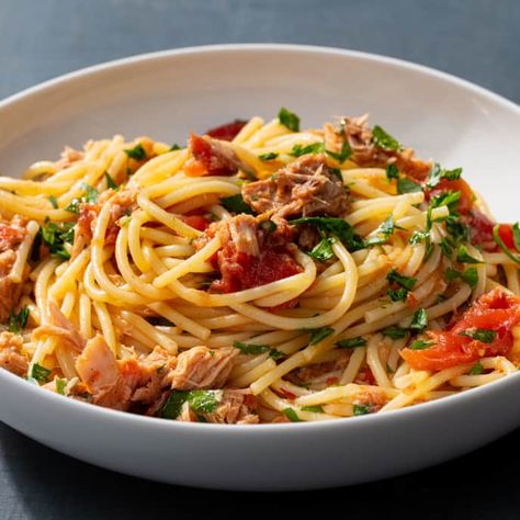 Spaghetti al Tonno | America's Test Kitchen Recipe Canned Whole Tomatoes, Italian Pantry, Pantry Pasta, Cooks Illustrated Recipes, Yummy Noodles, Pasta Noodle Recipe, Cookie Toppings, Tuna Salad Recipe, America's Test Kitchen Recipes