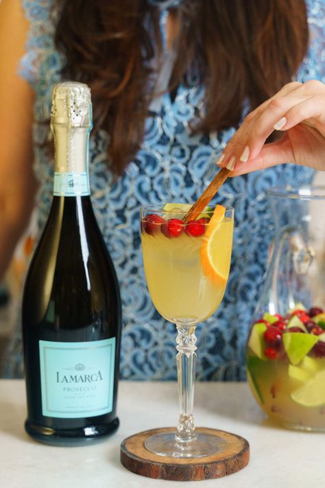 Prosecco Sangria | La Marca Prosecco Cocktails Italian Sangria, Prosecco Sangria, Thanksgiving Drink Recipes, Fall Punch Recipes, Apple Cider Mimosa Recipe, Event Food Ideas, Lemon Drop Recipe, Salsa Party, Apple Cider Mimosa