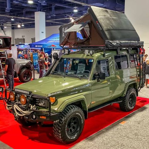 Top 10 Overland Vehicles From SEMA 2019 DakarTundra Troopy Martin of DakarTundra builds uses and sells impressive overland vehicles. He’s had this 1984 Land Cruiser FXJ75 Troopy for 42 now, continually refining it. He showed it off in the iKamper booth at SEMA this year. It sold just after the show, and a crazy new build from overseas is already on its way to Martin. Diy Car Seat Cover Vehicles, Vans Vehicles, Vehicle Cake, Vehicles Drawing, Diy Car Seat Cover, Car Names, Famous Vehicles, Accessoires 4x4, Vehicle Branding