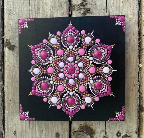 Dot Painting On Square Canvas, Pink Dot Mandala, Dot Mandala Canvas, Mandela Dot Art, Square Dot Mandala, Canvas Mandala Painting, Canvas Dot Painting, Dot Mandala Art For Beginners, Mini Tela