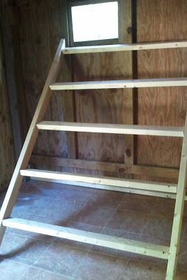 Portable Chicken Run, Field Mice, Chicken Roost, Easy Chicken Coop, Chicken Life, Chicken Run, Chicken Coop Designs, Crazy Chicken Lady, Keeping Chickens