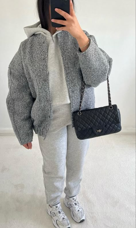 Gel Nyc Outfit, Asics Gel Nyc Outfit, Comfy Outfits For Home, Zara Drip Outfit, Zara Fits, Outfit Zara Drip, Ootd Zara, Ootd Idea, Zara Style