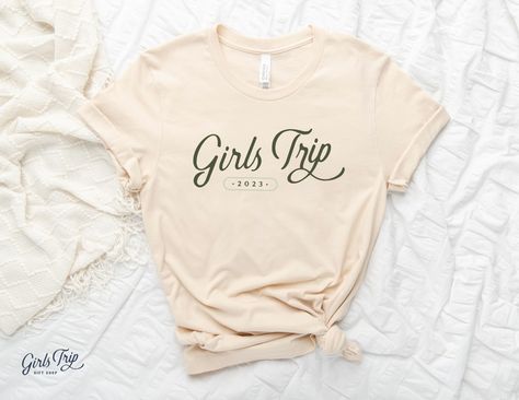 Girls Trip Shirts Ideas, Spring Break Girls, Friendship Shirts, Bestie Photoshoot, Girls Trip Ideas, Girls Weekend Shirts, Vacation Tshirt, Girls Weekend Getaway, Vacation Tshirts