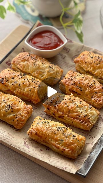 Marium Rizwan on Instagram: "A savory delight, the chicken puff pastry boasts flaky flaky layers enveloping tender, seasoned chicken, melding with a symphony of herbs and spice. The golden-brown exterior gives way to a mouthwatering blend of textures, making each bite a savory experiences 😍 🌸 Save, Share and Follow @mariumsfoodchannel for more mouthwatering recipes! ➡️Recipes can be found on my YouTube Channel (Link in bio) _____________ #puffpastery #chickenandcheesepuffpastry #chickenpuffpastry #reels #recipe #patties #food #explorefood #pakistanifood #bakerystyle #ramadnrecipes 🌟Will you try Chicken Puff Pastry only Ramadan?" Puff Pastry Patties, Chicken Pasties Recipes, Puff Pastry Recipes Videos, Chicken Puff Pastry Recipes, Chicken Pasties, Chicken Puff Pastry, Chicken Puff, Puff Pastry Chicken, Pastry Dough Recipe