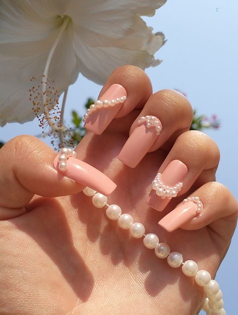 Mermaid nails 🧜🏻‍♀️
Instagram: nailtastic_byag Pink Nails With Pearls On Them, Light Pink Nails With Pearls, Pink And Pearl Nails, Pink Nails With Pearls, Nails With Pearl, Nails With Pearls, Mermaid Custom, Pink Press On Nails, White Tip Nails