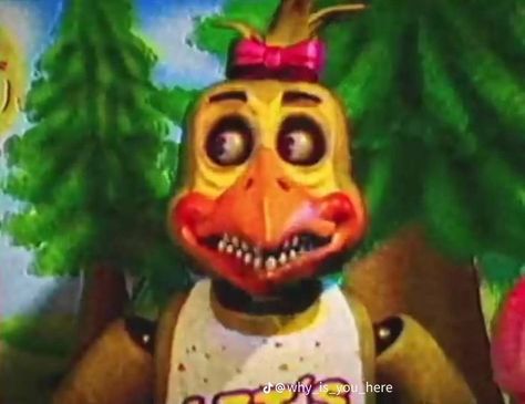 Chica from Fnaf Fnaf Vhs Tapes, Chica The Chicken, Fnaf Vhs, Fnaf Photos, Fnaf Jumpscares, Creepy Core, Indie Game Development, Fnaf 4, Animatronic Fnaf