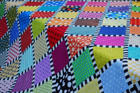 Polka Dot Quilts, A Wonderful Life, Quilt Border, Wonderful Life, Scrappy Quilts, Easy Quilts, Quilting Tutorials, Quilting Crafts, Scrap Quilts