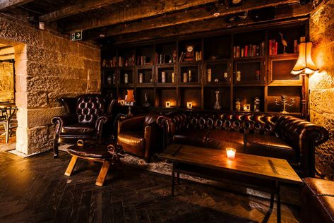 My favourite whiskey bar Gentleman's Lounge, Zigarren Lounges, Bar Lounge Room, Speakeasy Decor, Whiskey Lounge, Bourbon Room, Underground Bar, Whiskey Room, Speakeasy Bar